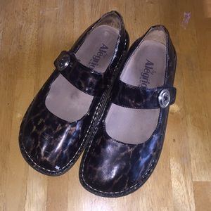 Algeria 37 cheetah print Mary Janes